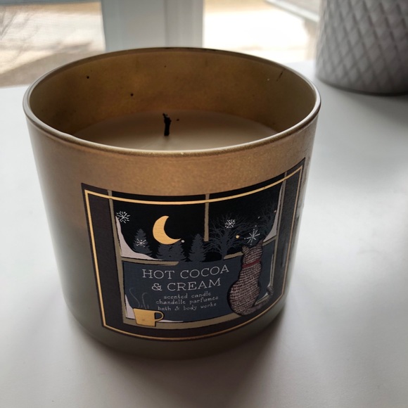 Hot Cocoa and Cream Candle - Picture 3 of 7